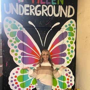 Meet your Posher, Felicia